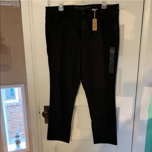 NWT High Rise Black Super Stretch Jegging - Long